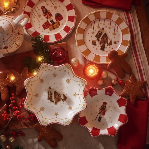 Салатник Hutschenreuther Christmas Love 25,3 см 02488-727511-25453 фото