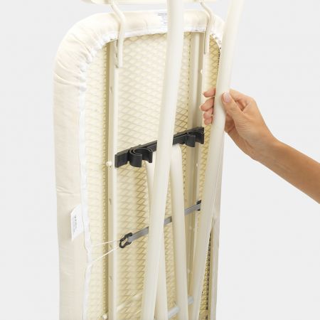 Гладильная доска Brabantia 124х45 см с подставкой для утюга 134746 фото
