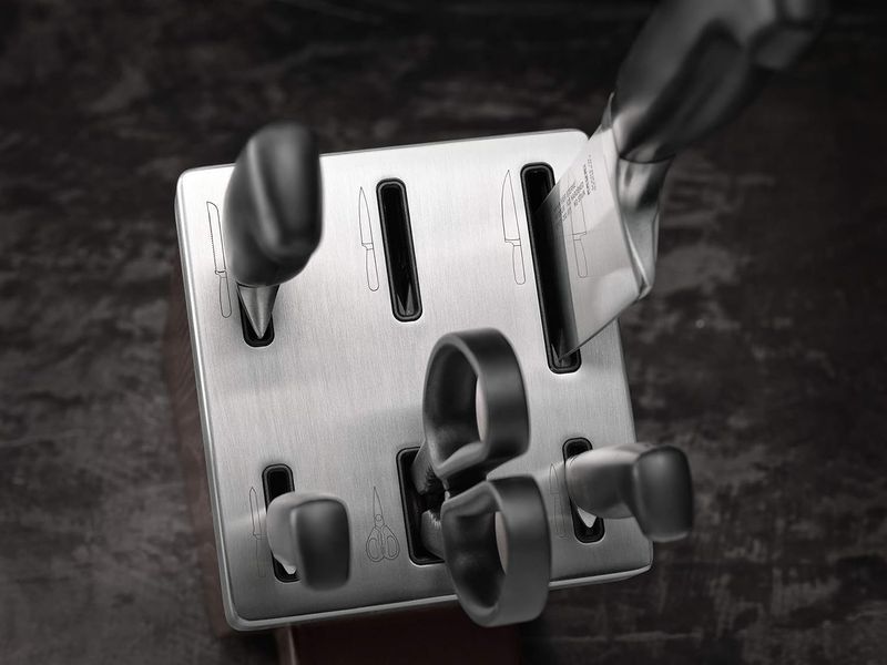 Набор ножей Zwilling Four Star 7 предметов в самозаточном блоке 35145-007-0 фото