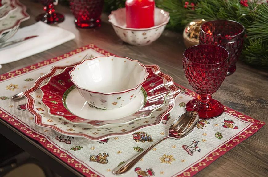 Свеча Villeroy & Boch Essentials 7х9 см красная 3590186015 фото