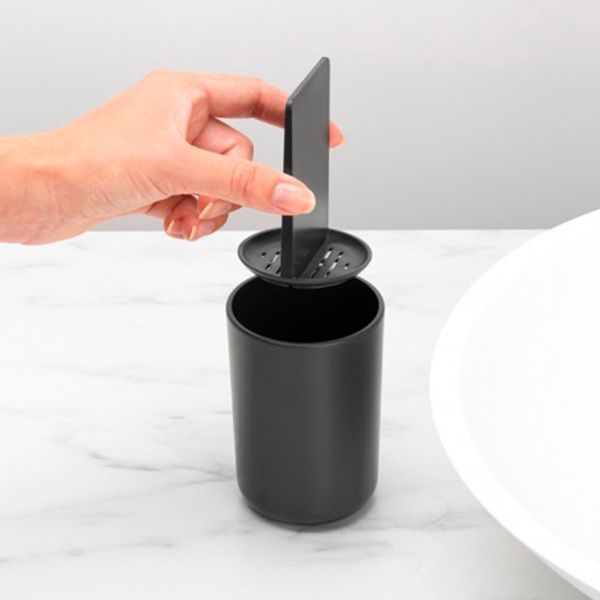 Стакан для зубных щеток Brabantia ReNew 7,6х7,6х11 см черный 280283 фото