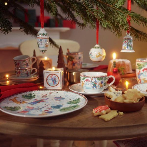Блюдо Hutschenreuther Christmas games 23,6 см фігурне 02473-727496-25381 фото