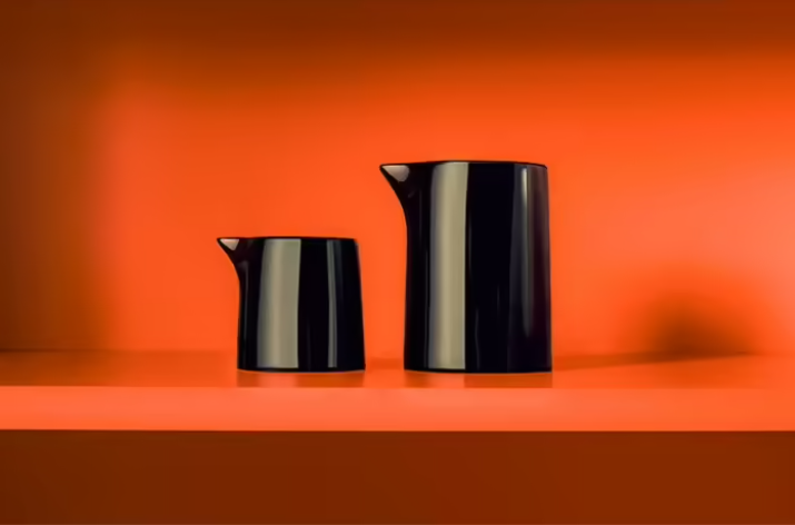Молочник Alessi Tonale 750 мл черный DC03/95 BLACK фото